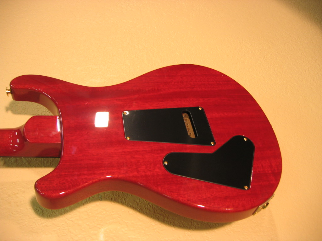 PRS-2002-C22-Artist-Red%20(15).jpg (600x450 -- 171269 bytes)