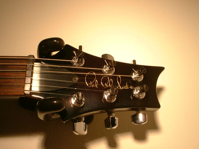 Picture-Guitars%20214.jpg (600x450 -- 43556 bytes)