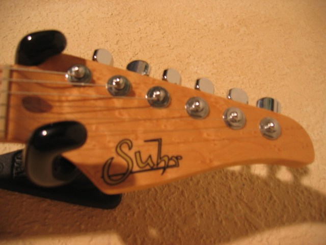 Suhr-STD-Yellow-Quilt.jpg%20(3).JPG (640x480 -- 0 bytes)